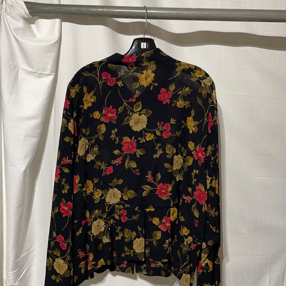 Jones New York 22w 💯 wool black floral blouse in euc . - Picture 7 of 9